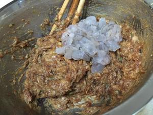 青椒虾仁肉包和豆角虾仁肉包的做法 步骤2