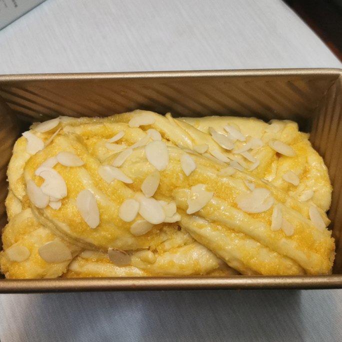 视频菜谱：做过几百次的椰蓉吐司面包