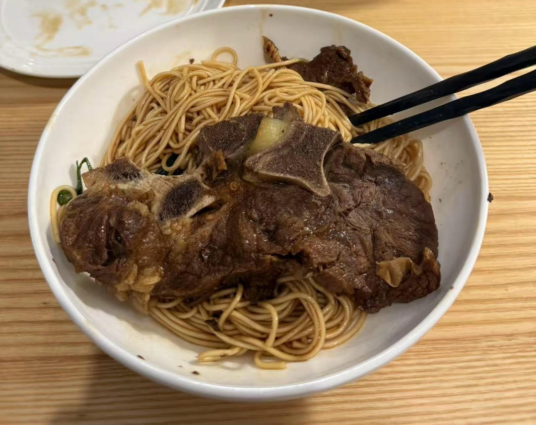 超级好吃的红烧牛脊骨（牛腩）