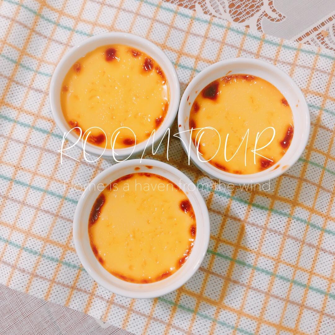 Crèmebrulée。法式烤布雷。焦糖布丁。