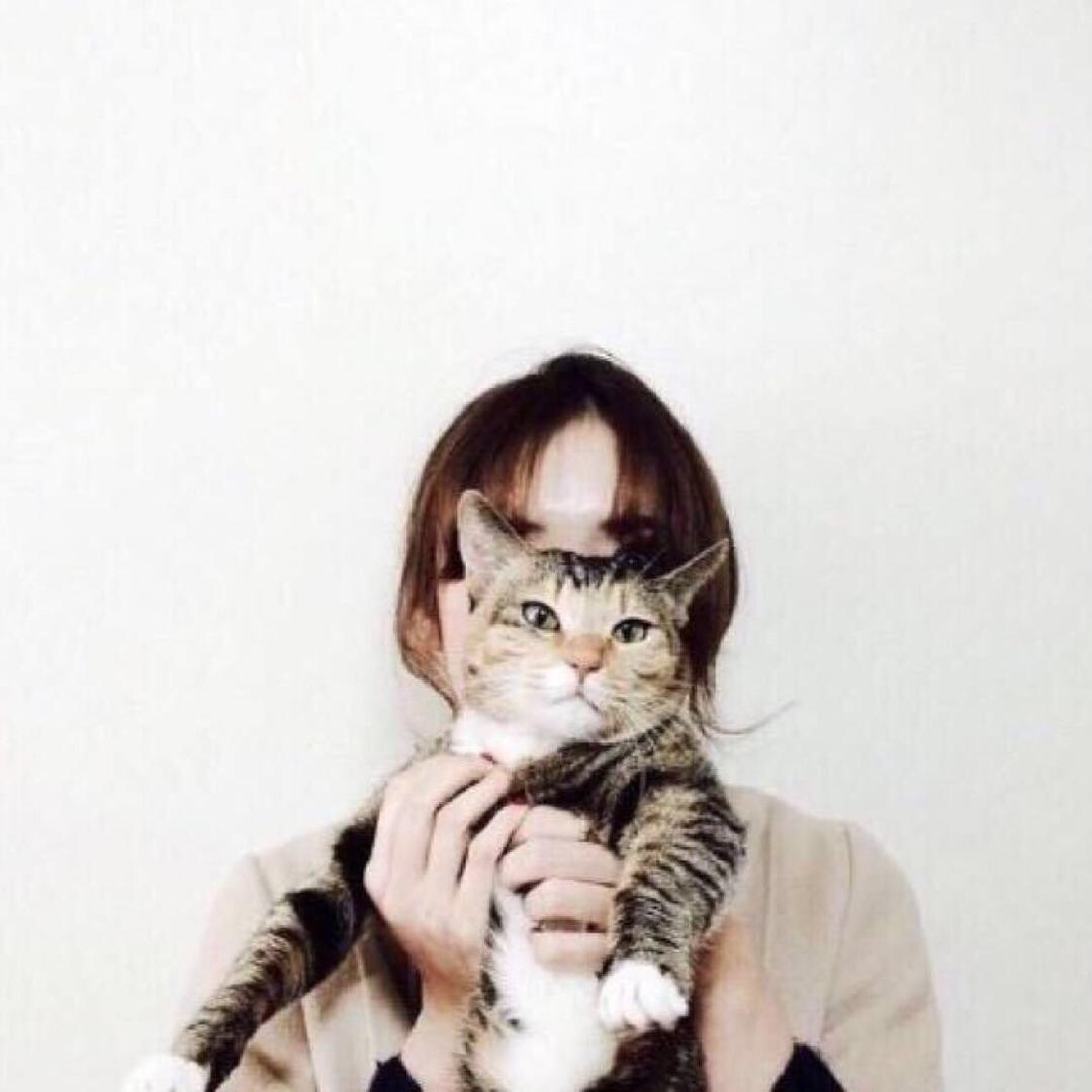 不甜的小橙子