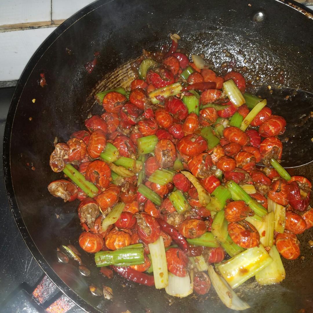 炒虾尾（香辣）