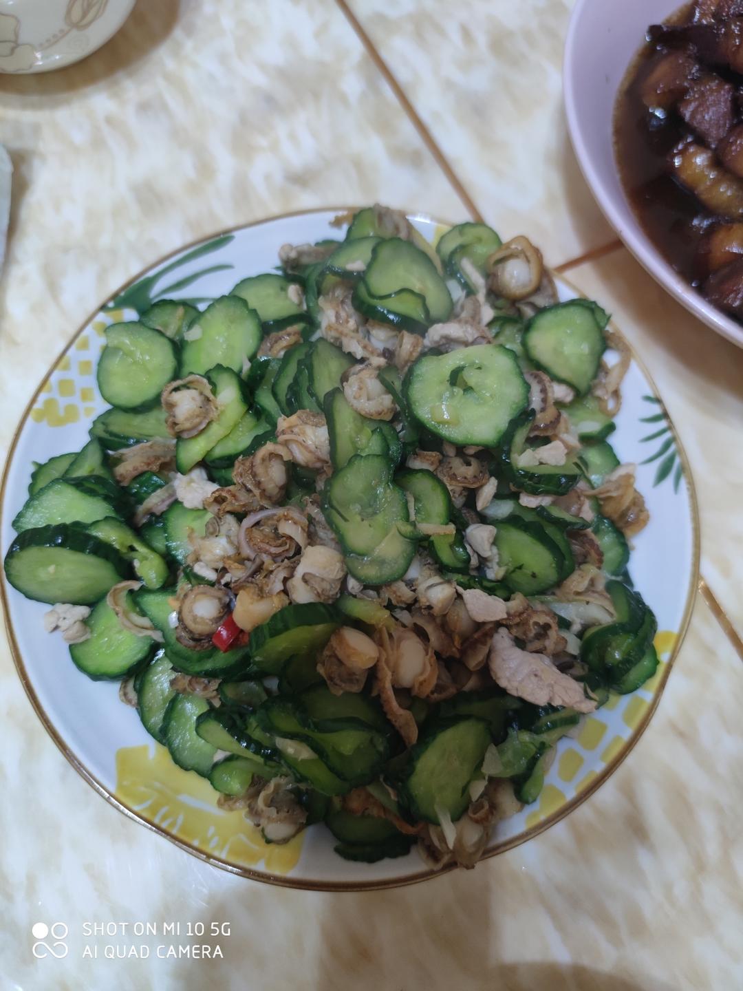 黄瓜肉沫炒扇贝肉（下饭，超鲜）