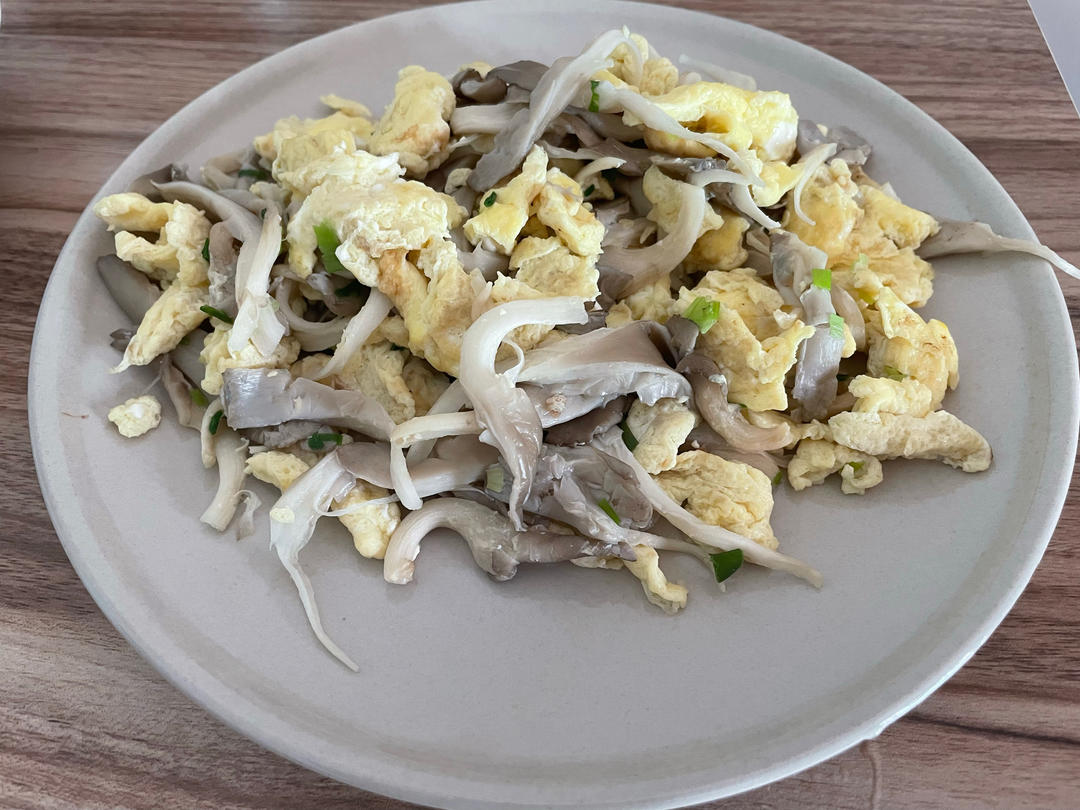 比肉好吃的平菇炒鸡蛋
