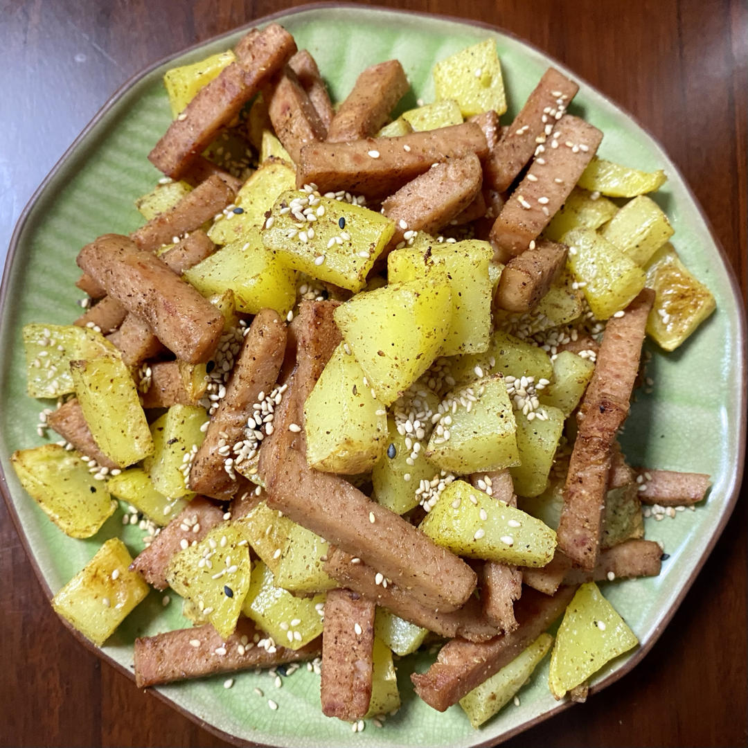孜然土豆火腿肠 香辣过瘾还便宜！