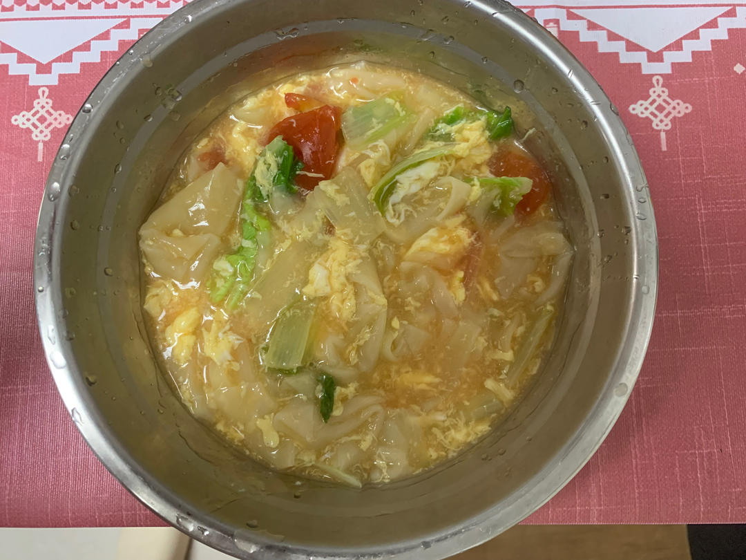 快手番茄鸡蛋面片汤(馄饨皮)