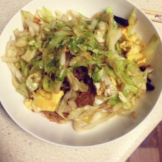 包菜粉丝炒鸡蛋