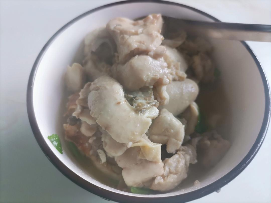 鱼杂炖豆腐