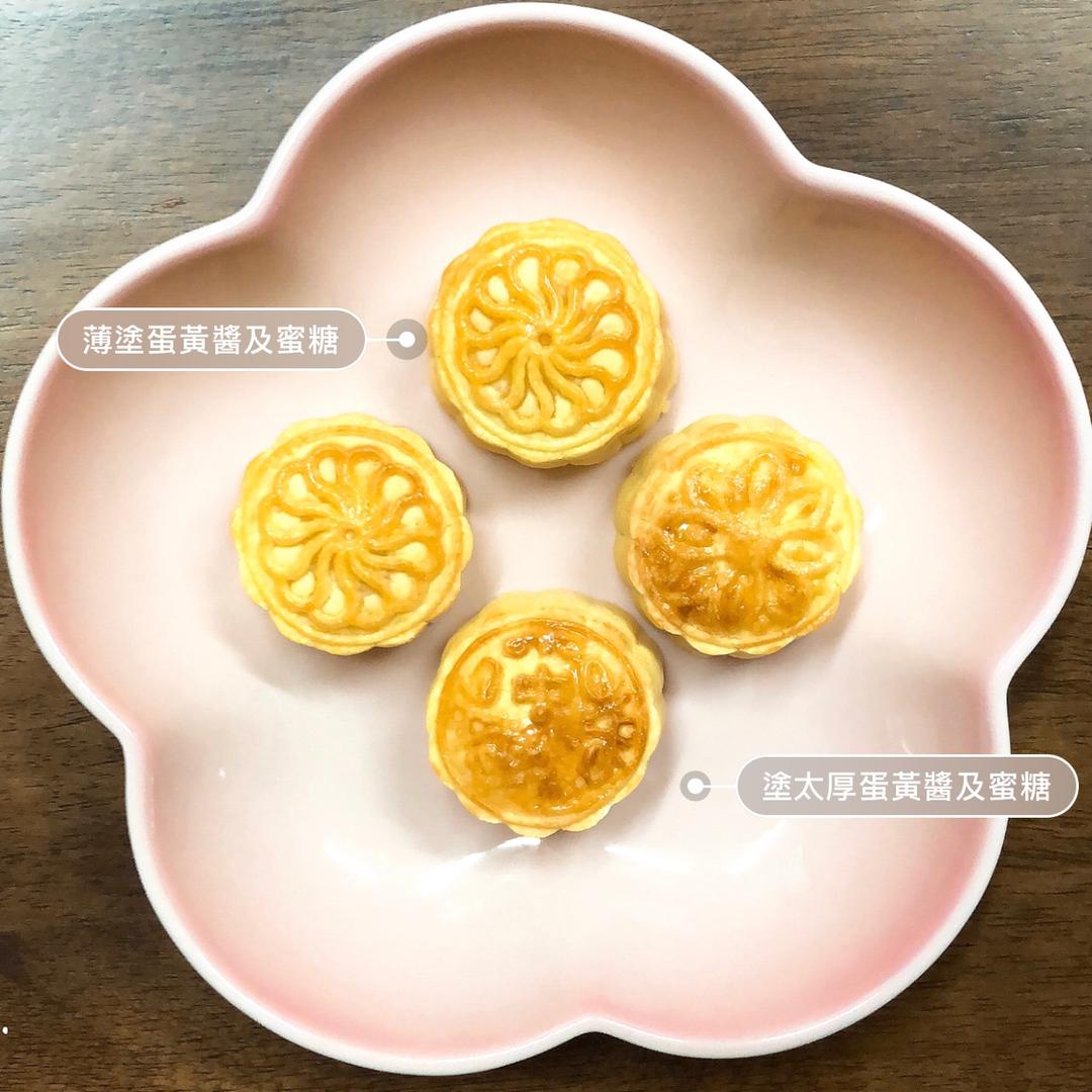 超详细图解版--流心奶黄月饼