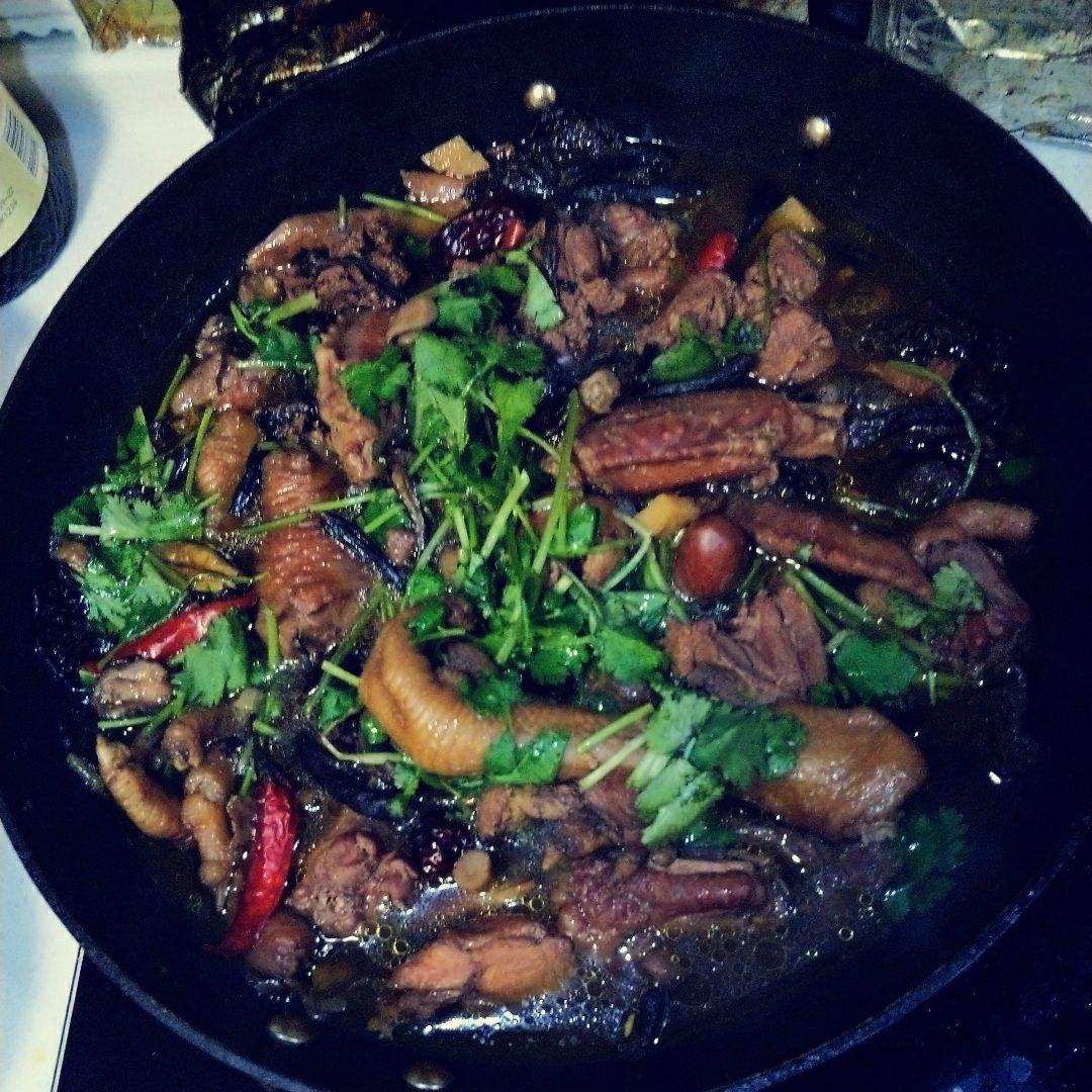 小鸡炖蘑菇