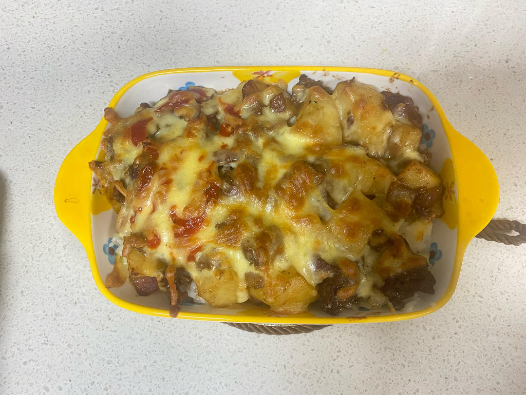 芝士牛肉焗饭
