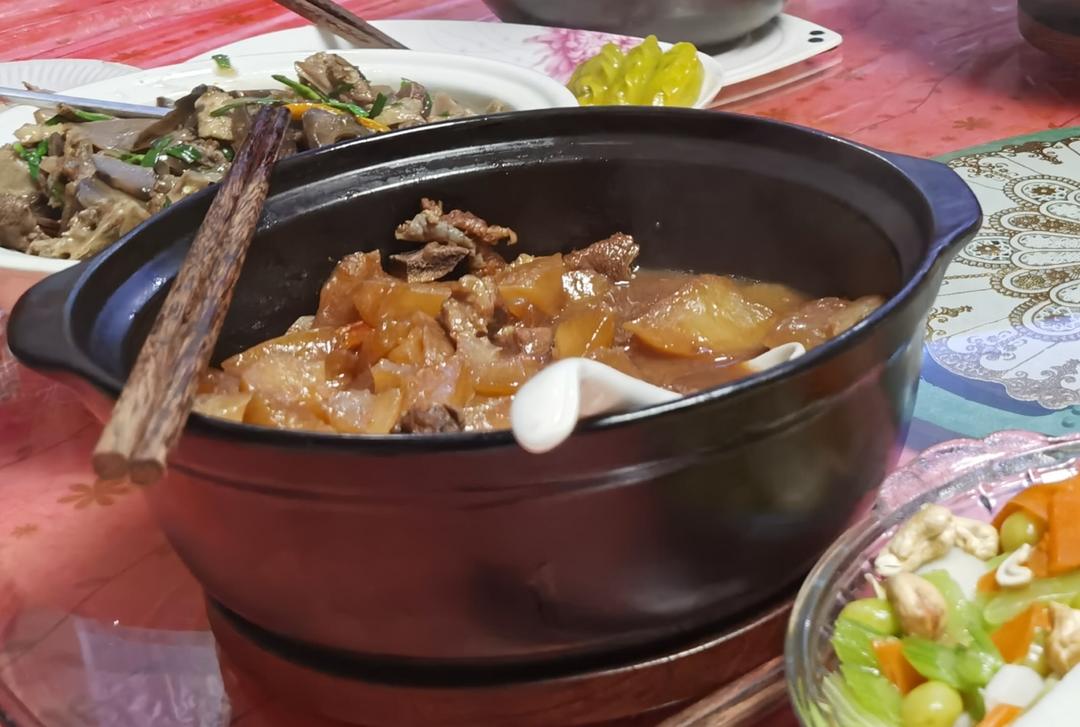 白萝卜炖牛肉