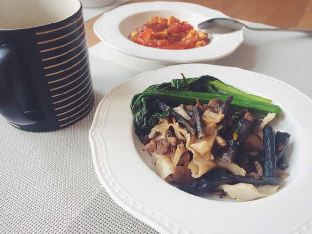 家常豆角焖面 Fried noodles with Bean