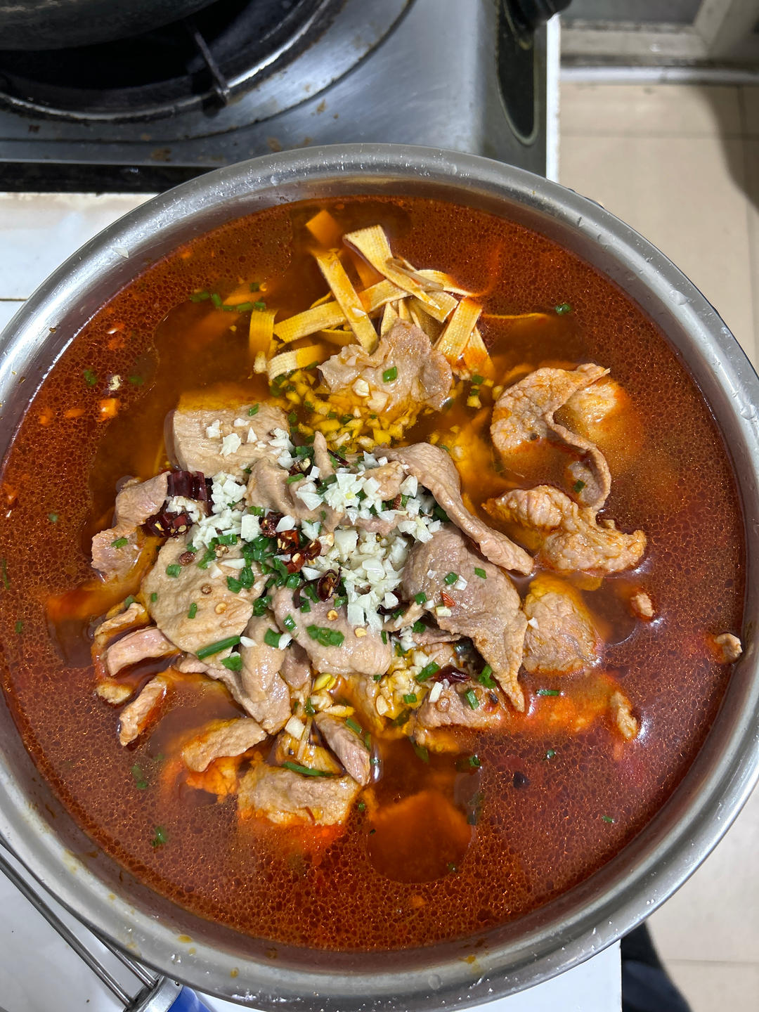 跟四川朋友学的水煮肉片 这也太香了！！