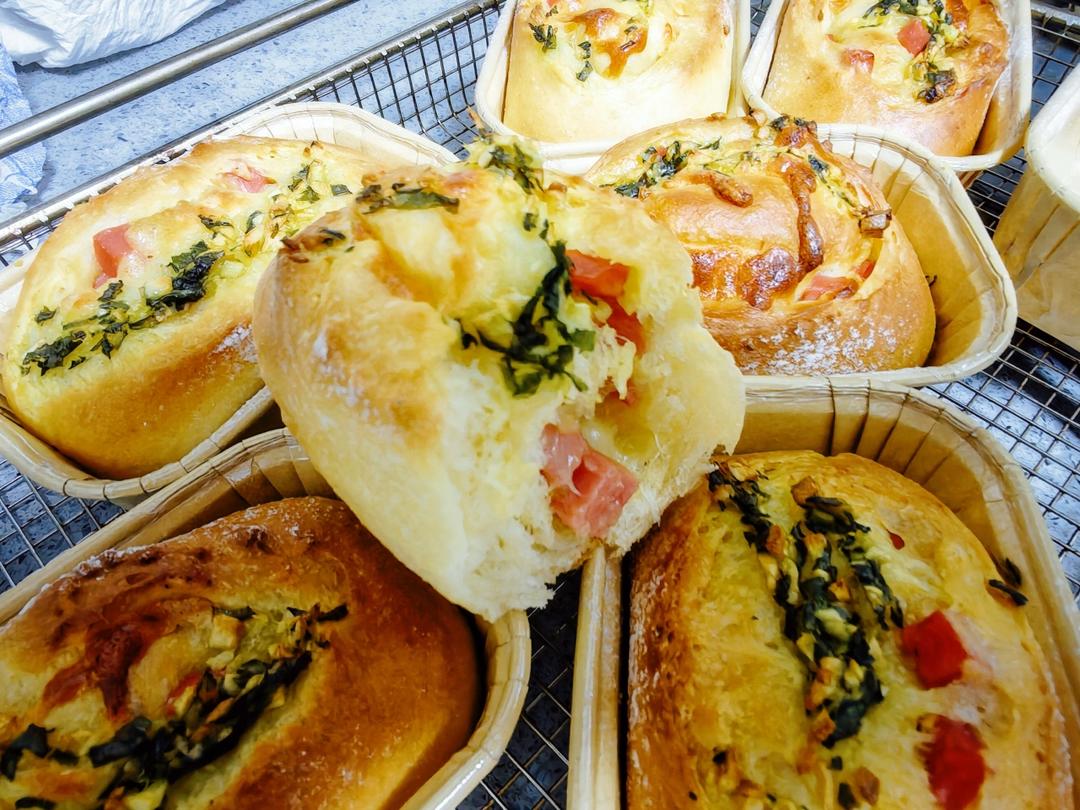 蒜香芝士火腿小吐司🍞超香！无法抗拒的咸口面包