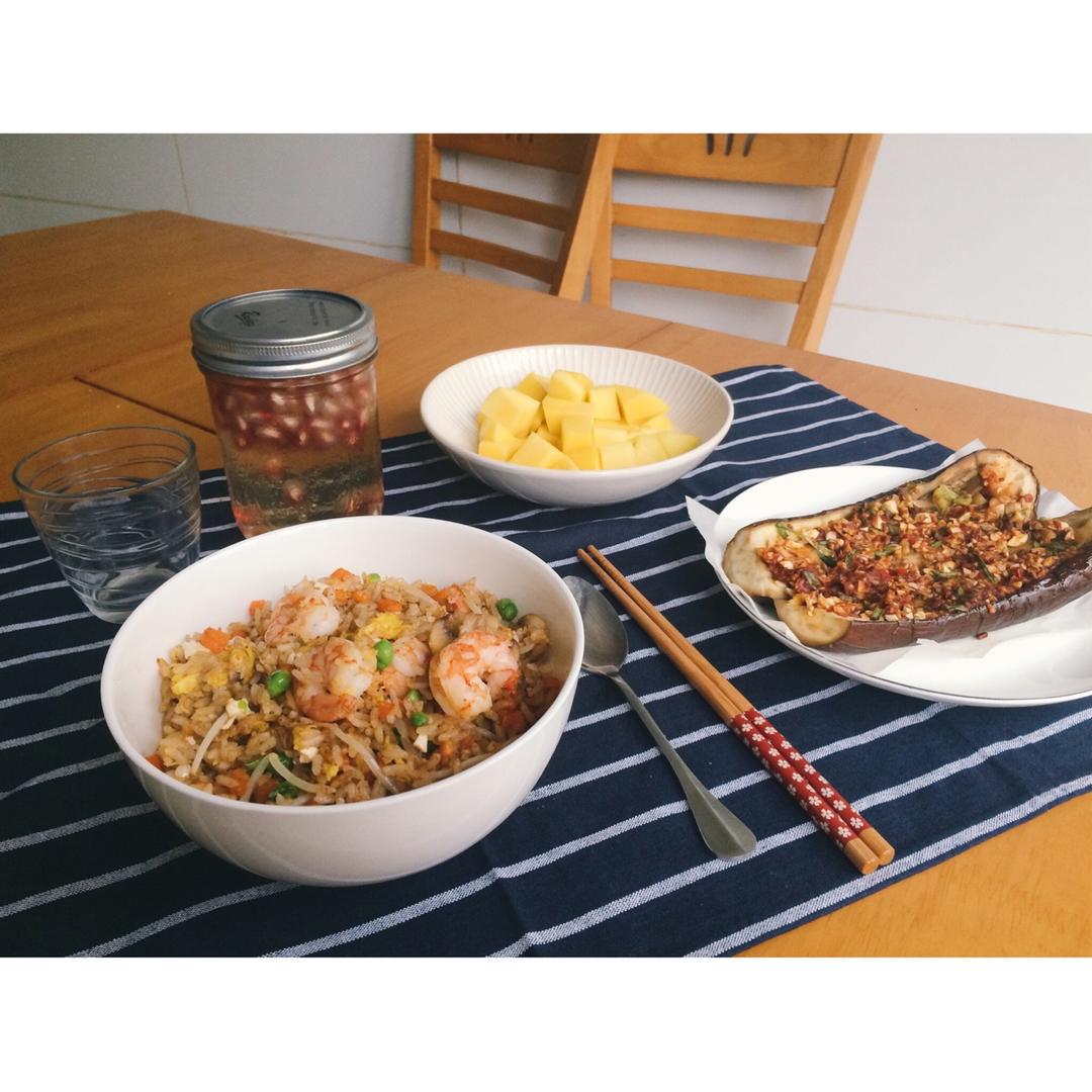 【耳光炒饭 & 烤茄子】