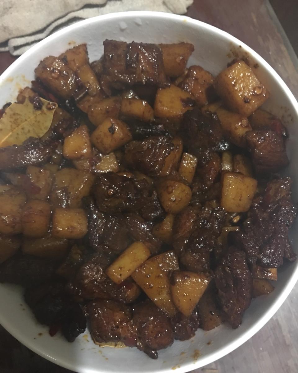 川味土豆烧排骨