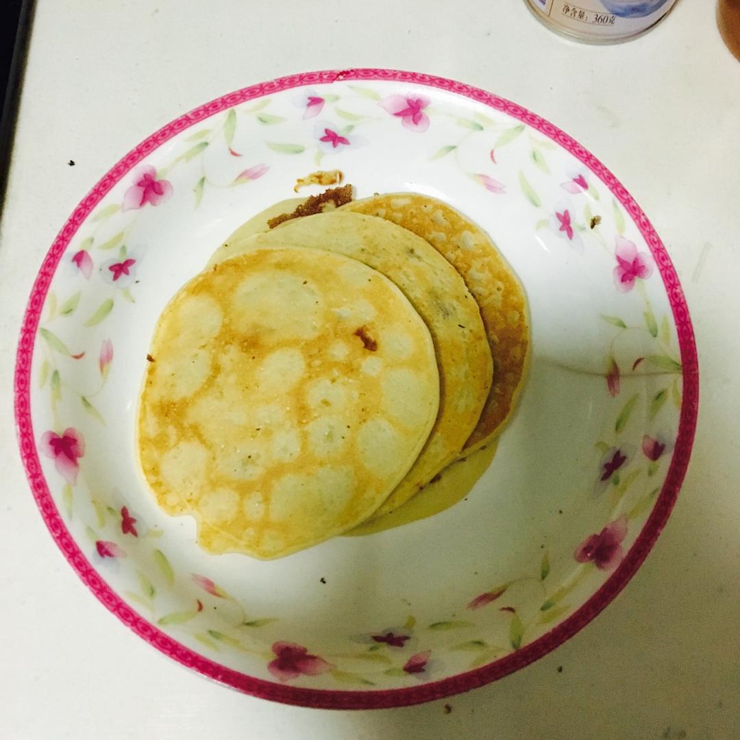 【减脂早餐】无油香蕉松饼（超简单）