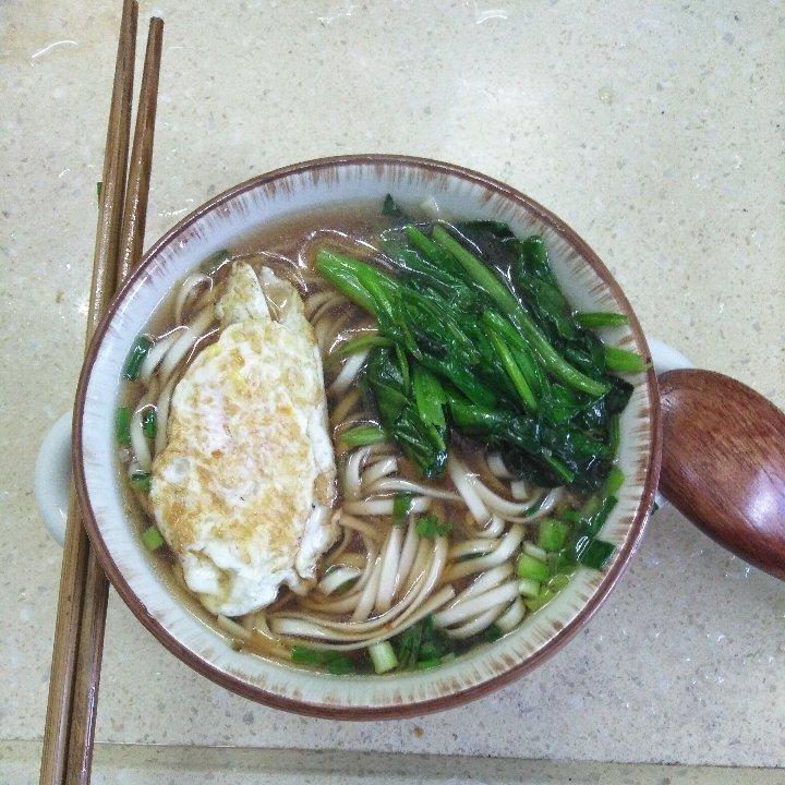 一碗热汤面