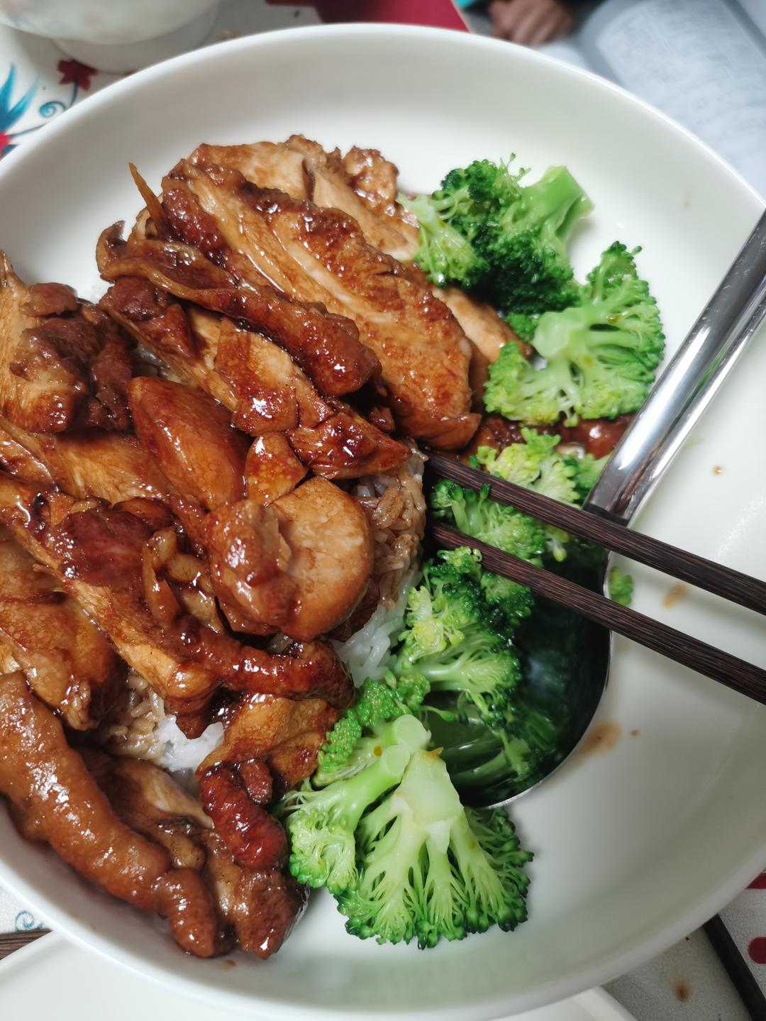 照烧鸡腿饭