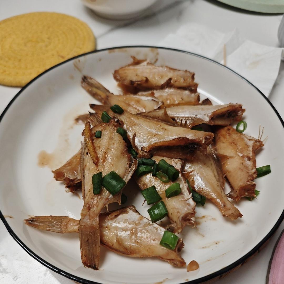 红烧剥皮鱼（扒皮鱼）