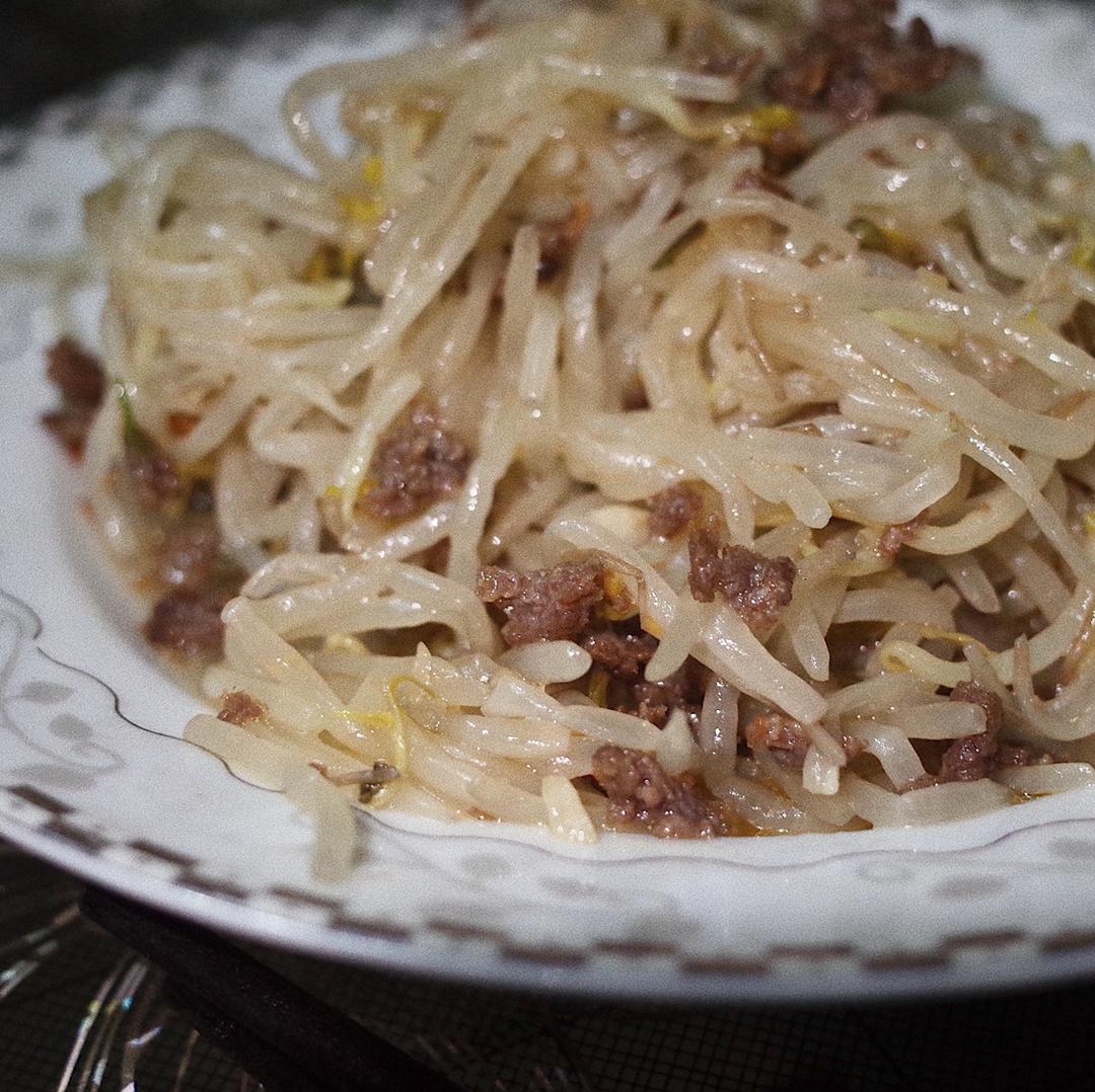 炒豆芽