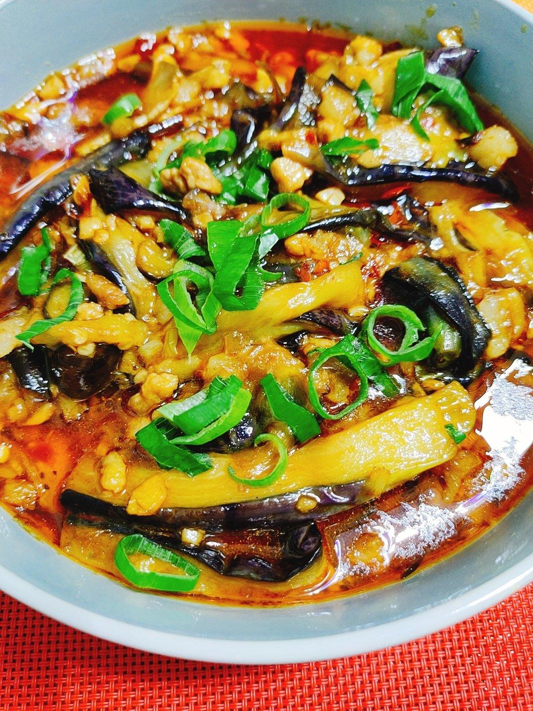 巨简单的家常鱼香茄子煲家常菜首页登录注册作品动态菜单查看全部分类