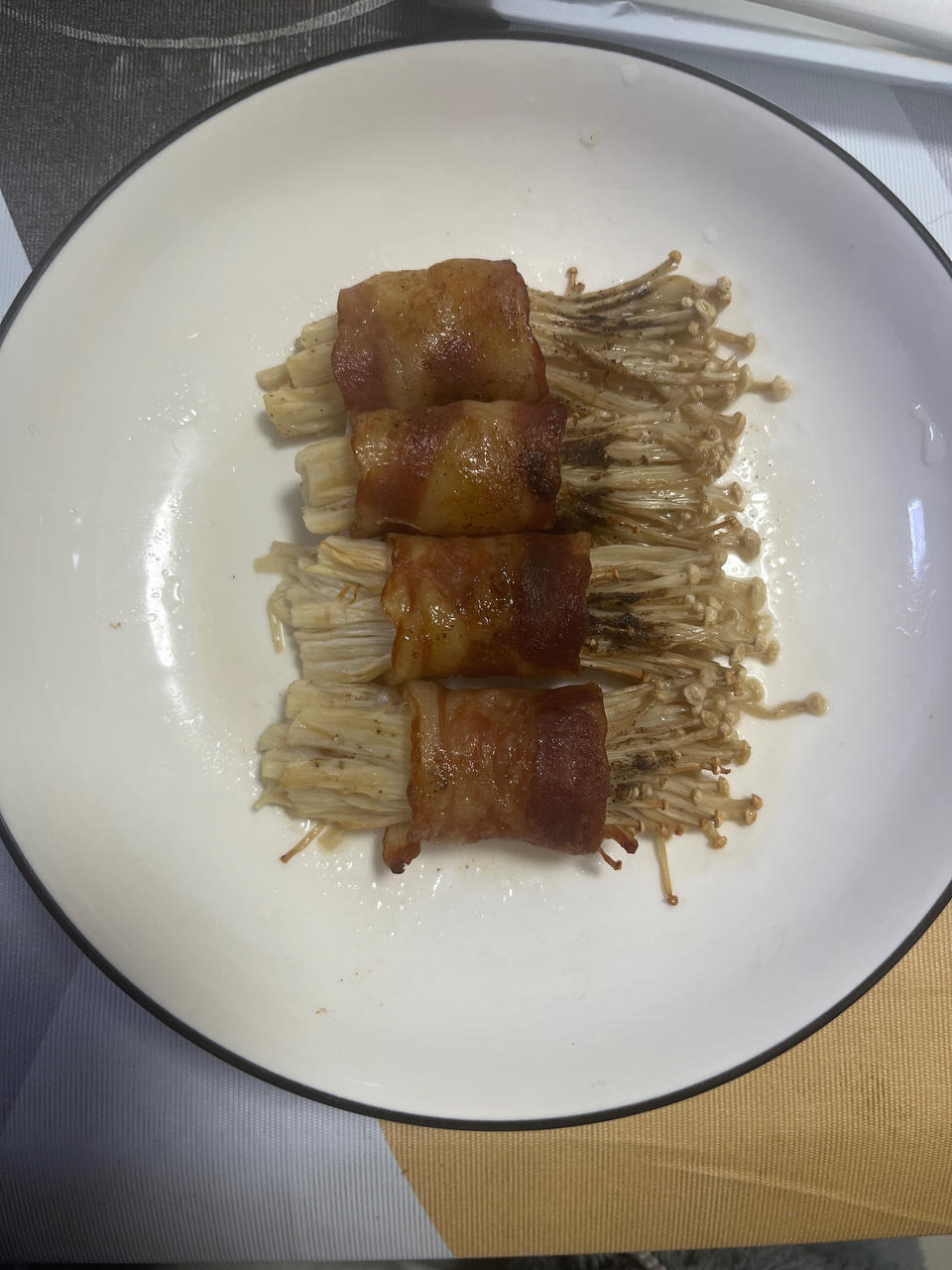 烤箱版-培根金针菇卷