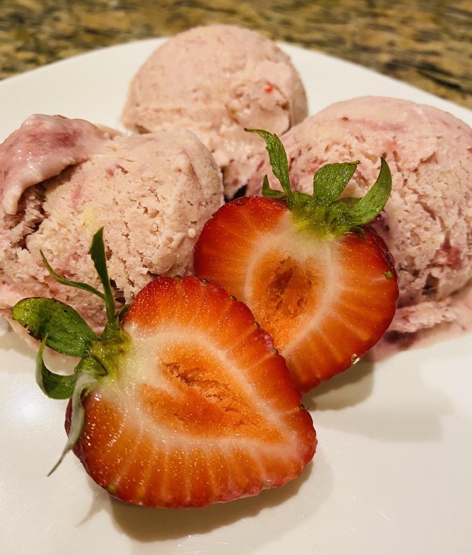 草莓冰淇淋🍓🍦🍨