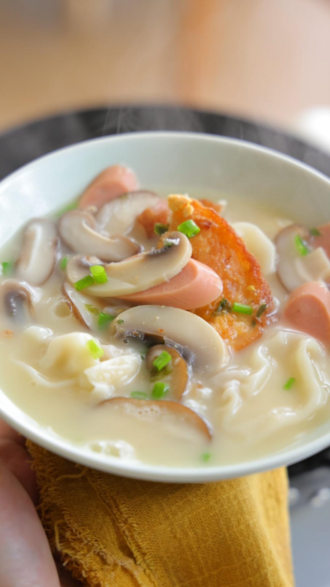 三鲜汤小馄饨