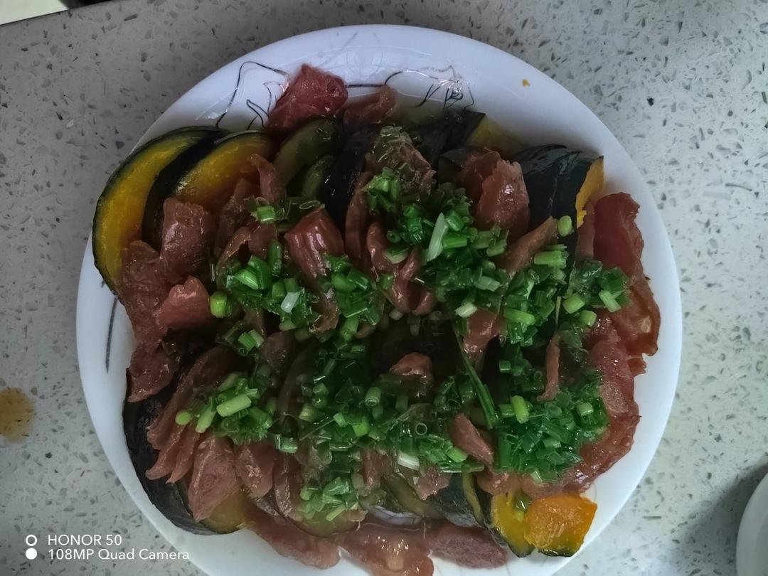 腊肠蒸南瓜「塔吉锅版」