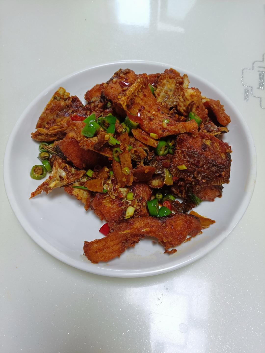 朋友建议我开个小馆子😅😅香辣鱼块太香了🔥