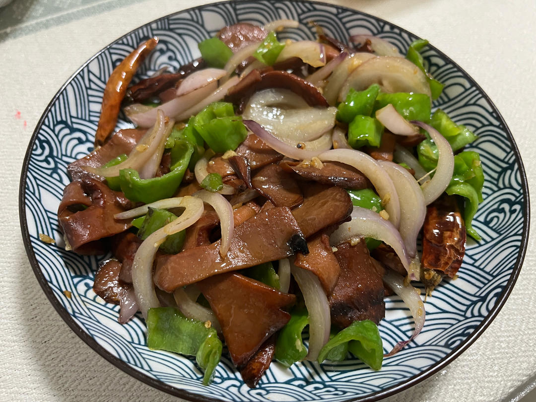 爆炒牛肝菌