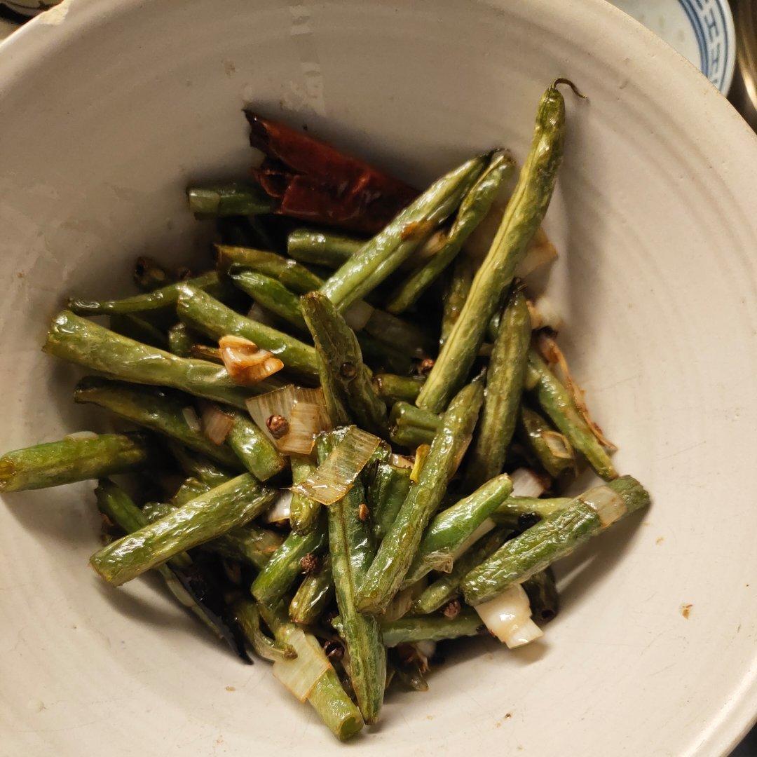 干煸豆角之新东方大厨的做法