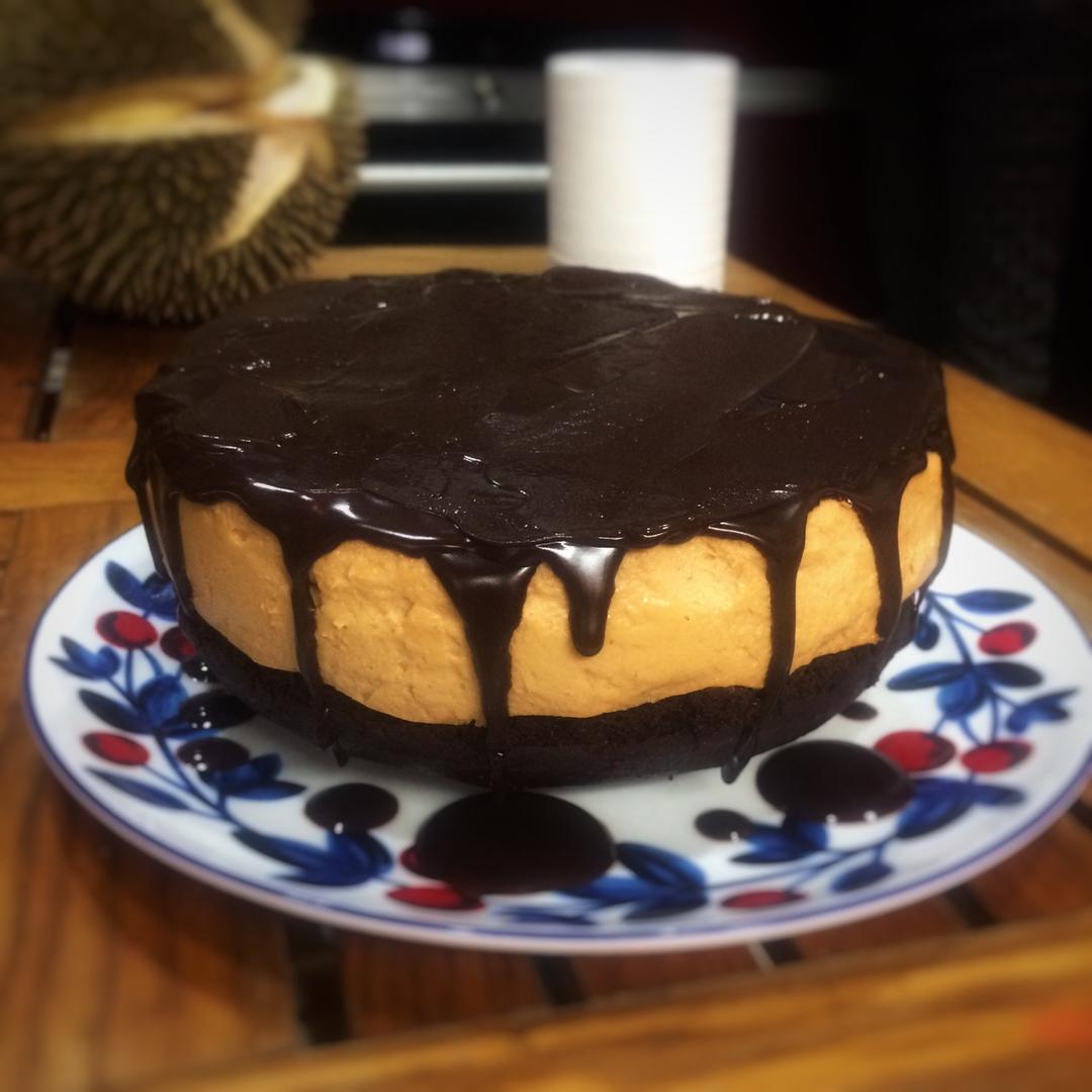 布朗尼草莓慕斯蛋糕