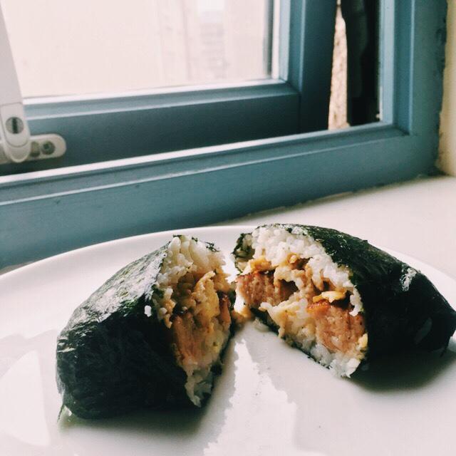 不用捏的饭团(おにぎらず)