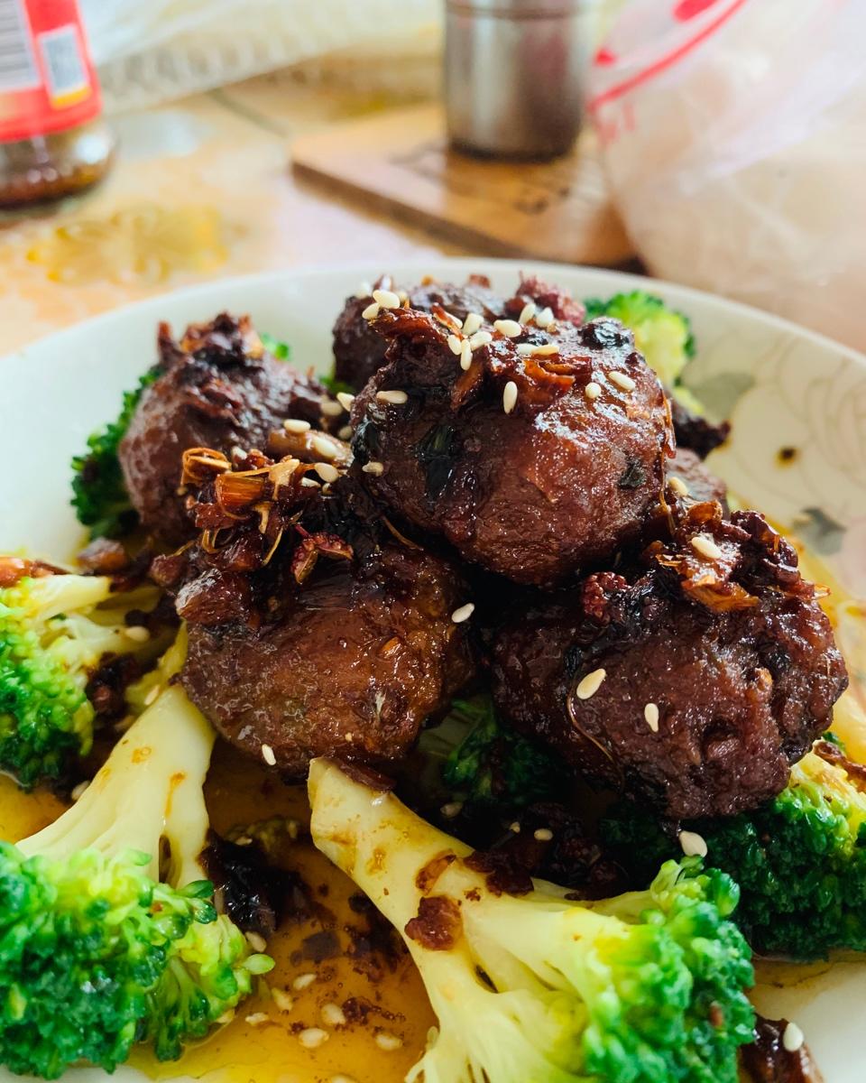 红烧肉丸