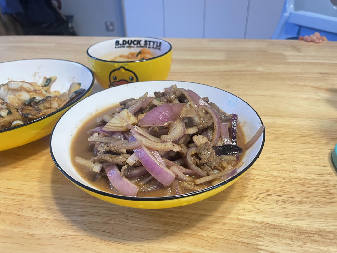洋葱炒牛肉