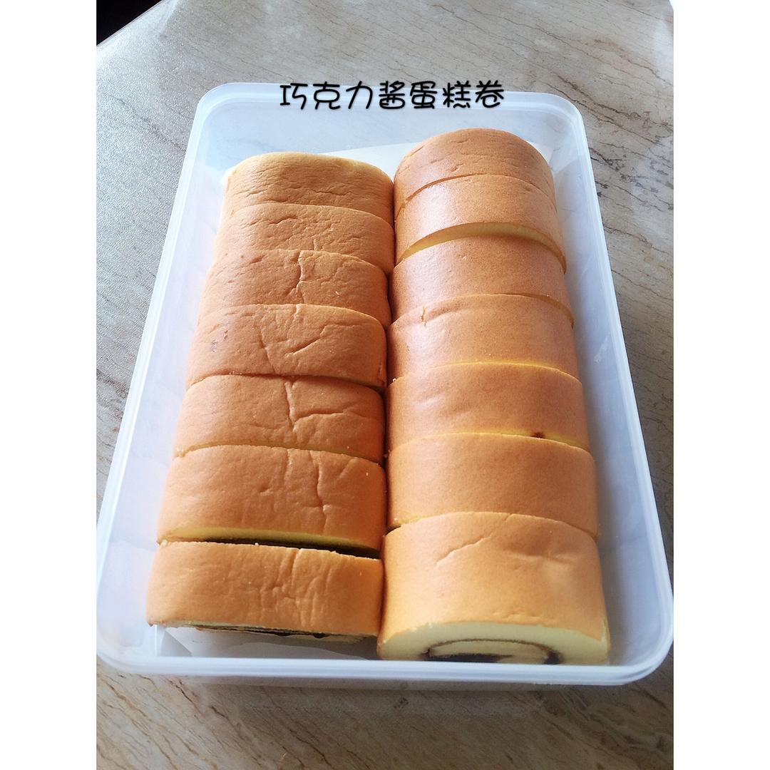 巧克力酱蛋糕卷