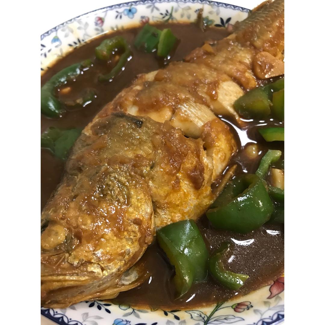 老丁的私房菜-红烧黄花鱼