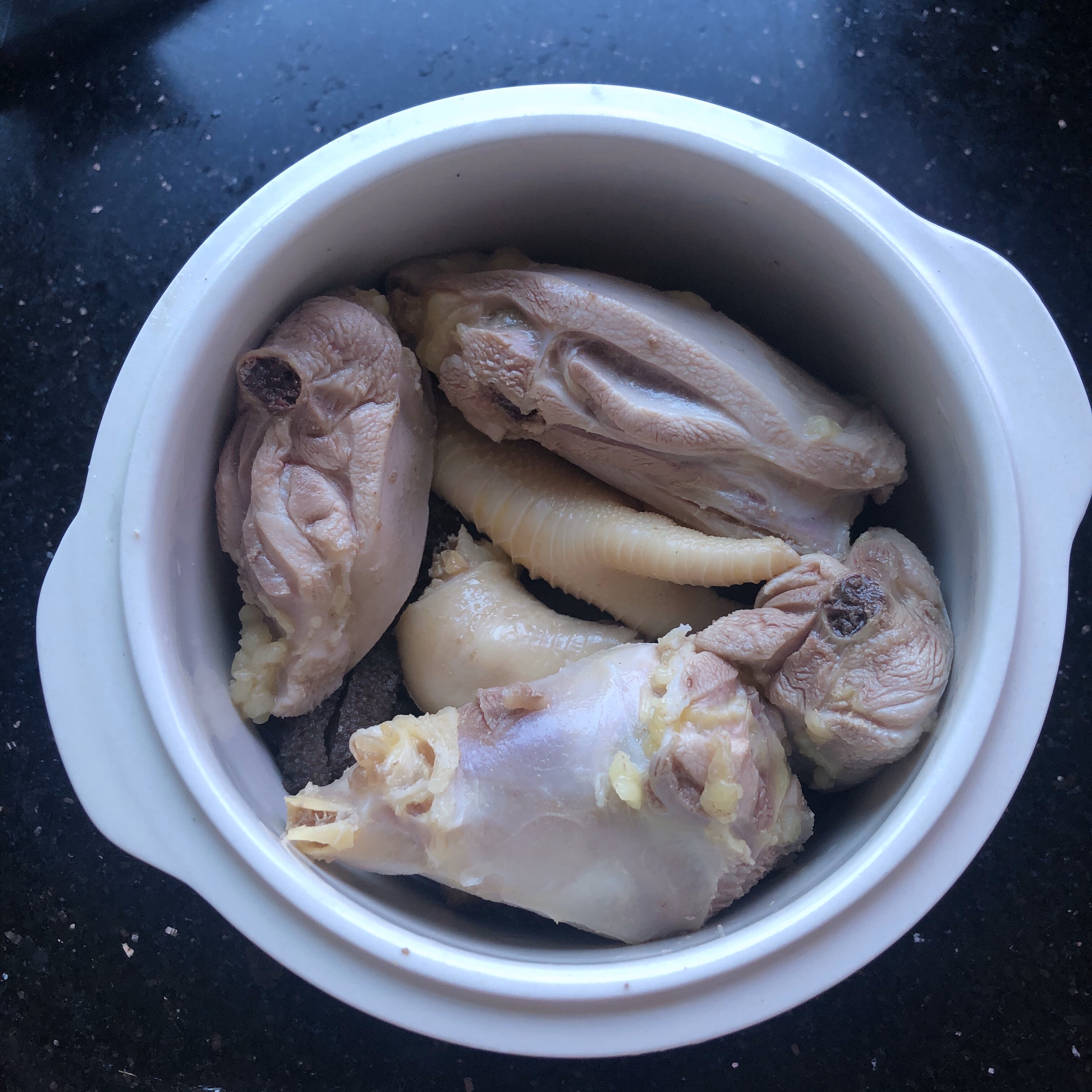 儿童春季健脾助长汤—海参羊肚菌鸡腿汤的做法 步骤7