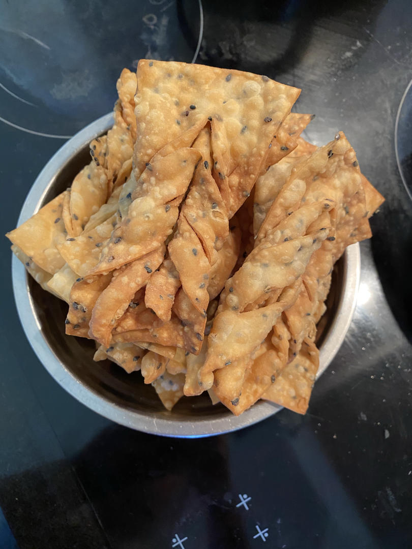 开心快乐就是我做的又香又酥的炸麻叶