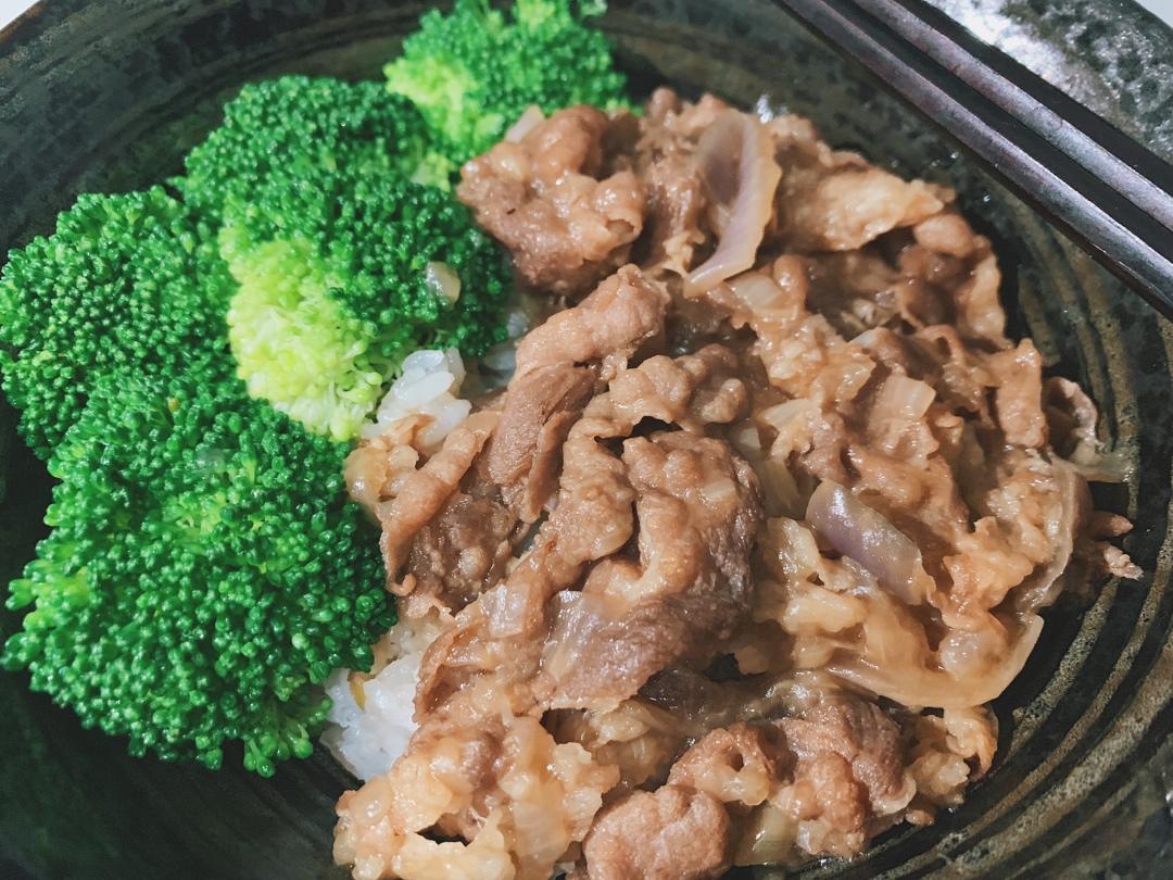 吉野家牛肉饭（牛丼）