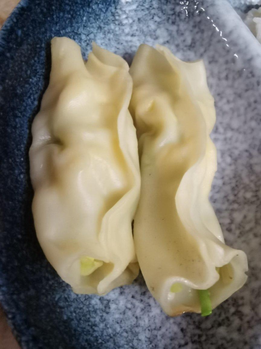 超级好吃的西葫芦鸡蛋素锅贴（馄饨皮版）