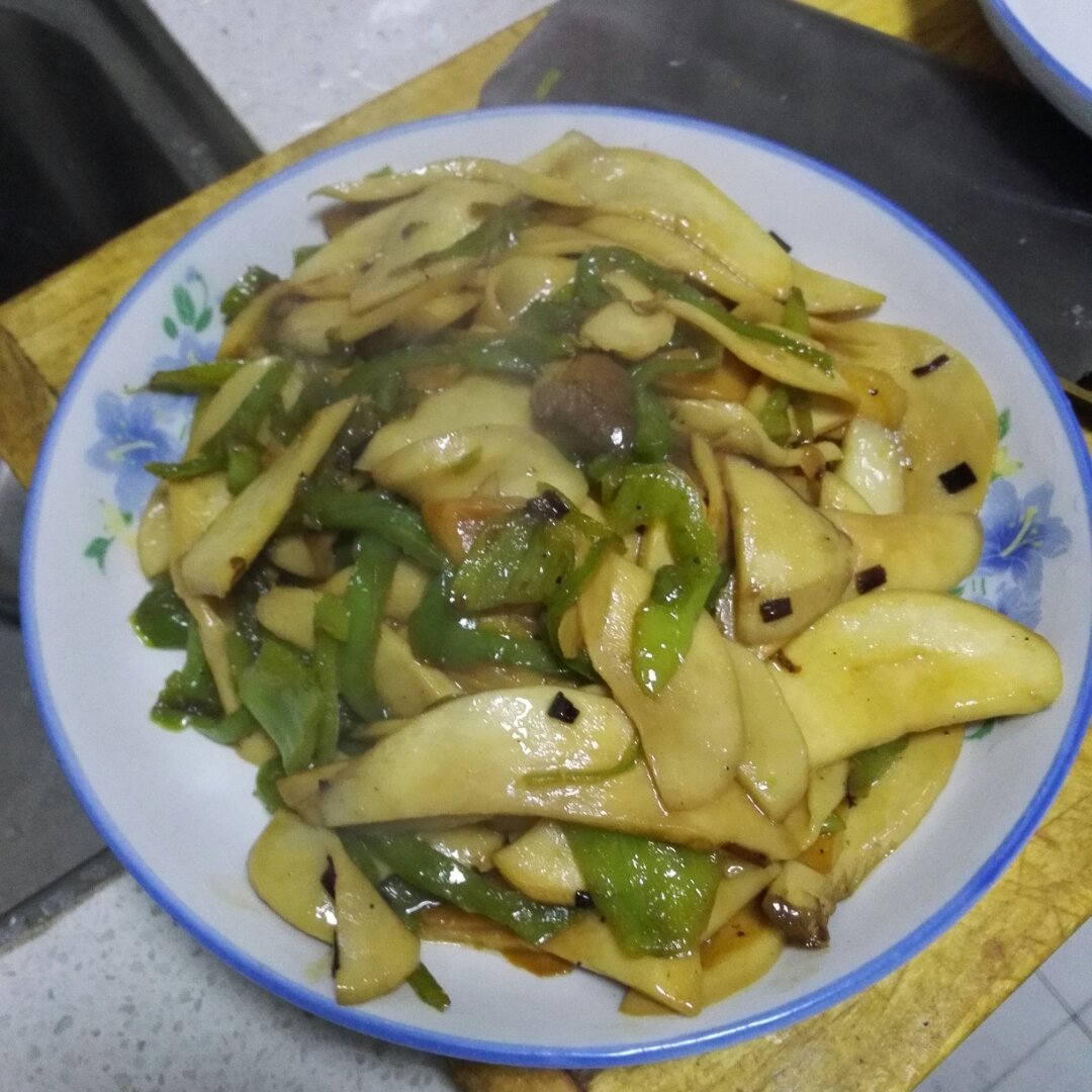 青椒素炒杏鲍菇
