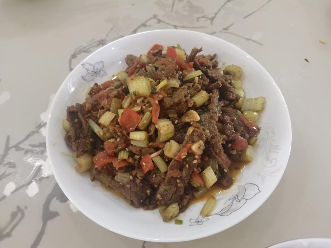 又香又嫩的小炒牛肉（巨好吃，手残党也能做）