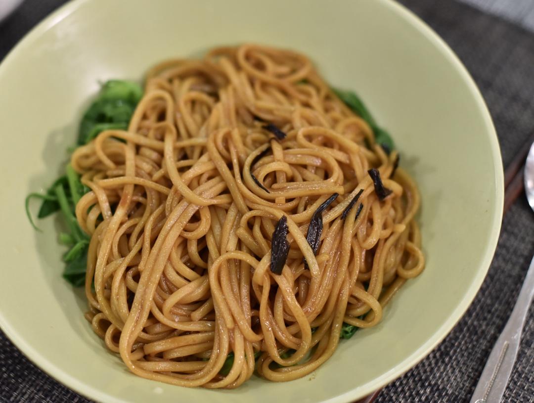 葱油拌面Spring Onion Noodles