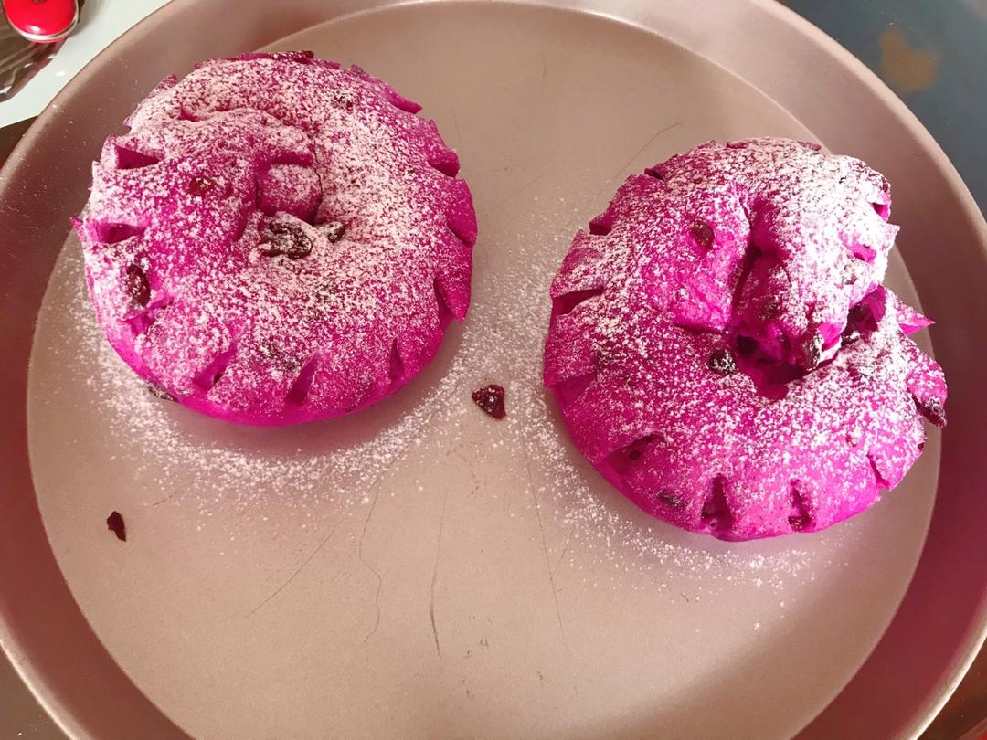 火龙果乳酪软欧