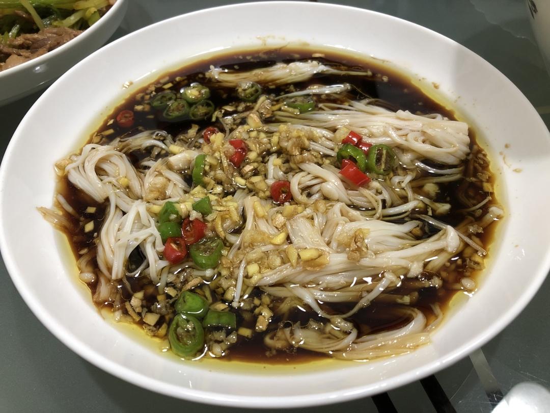 凉拌金针菇