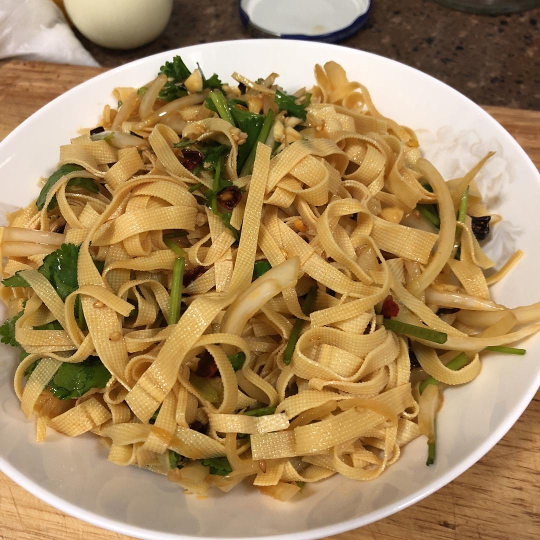 炝拌干豆腐丝